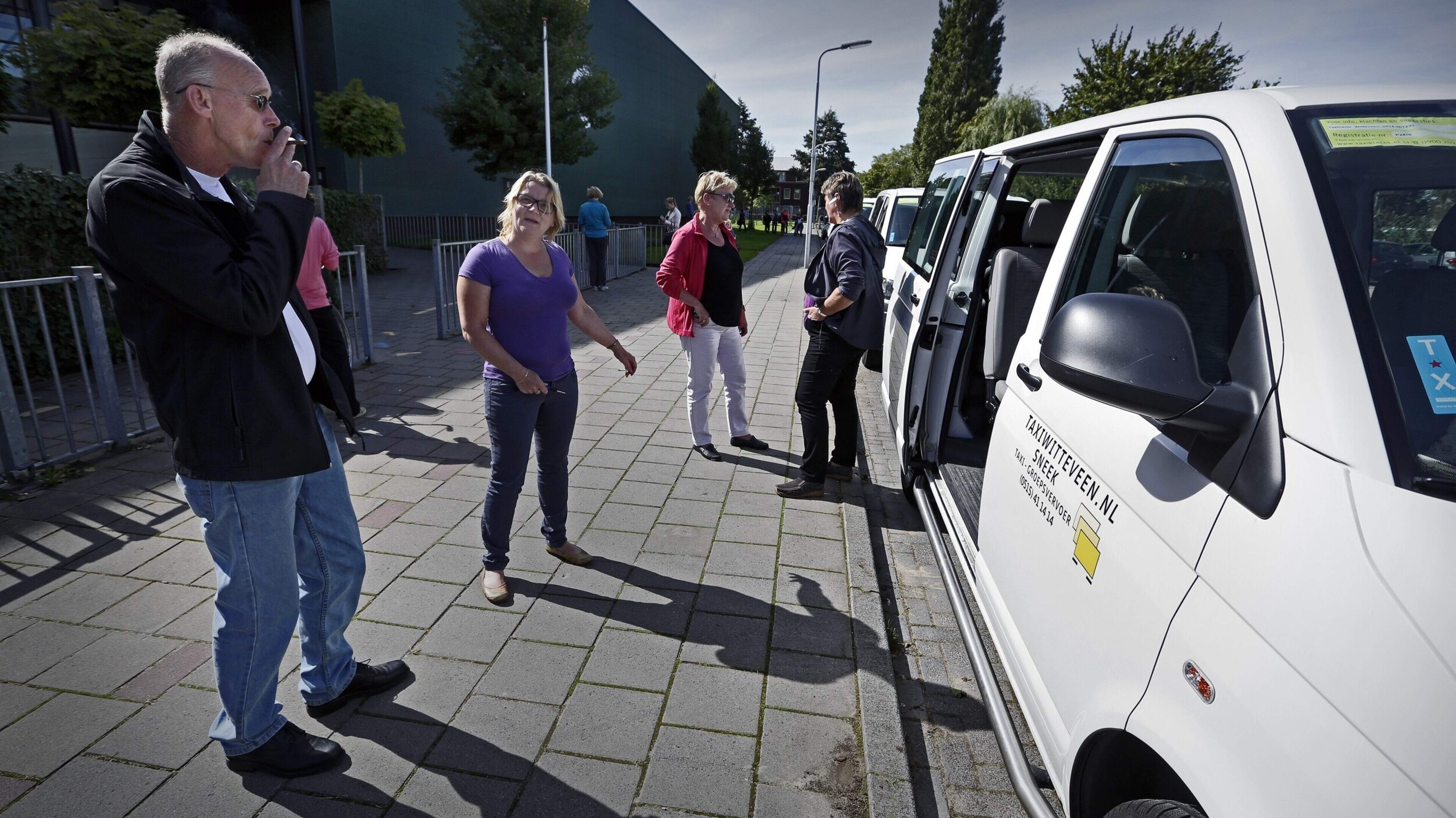 Broer en zus strijden over aandelen van Taxi Witteveen in Lemmer