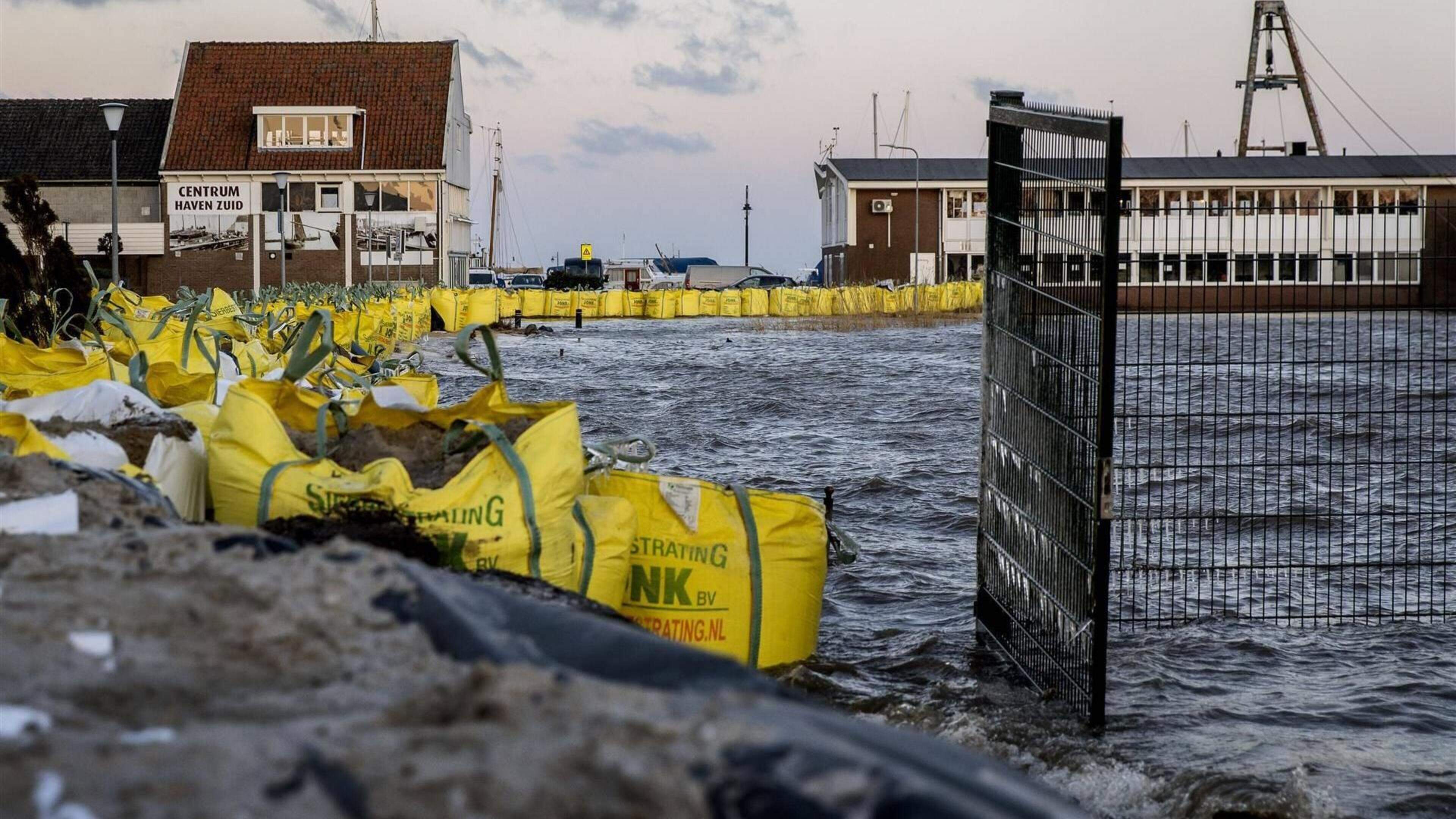 Bouwen in het Markermeer neemt hap uit Friese waterzekerheid | LC commentaar
