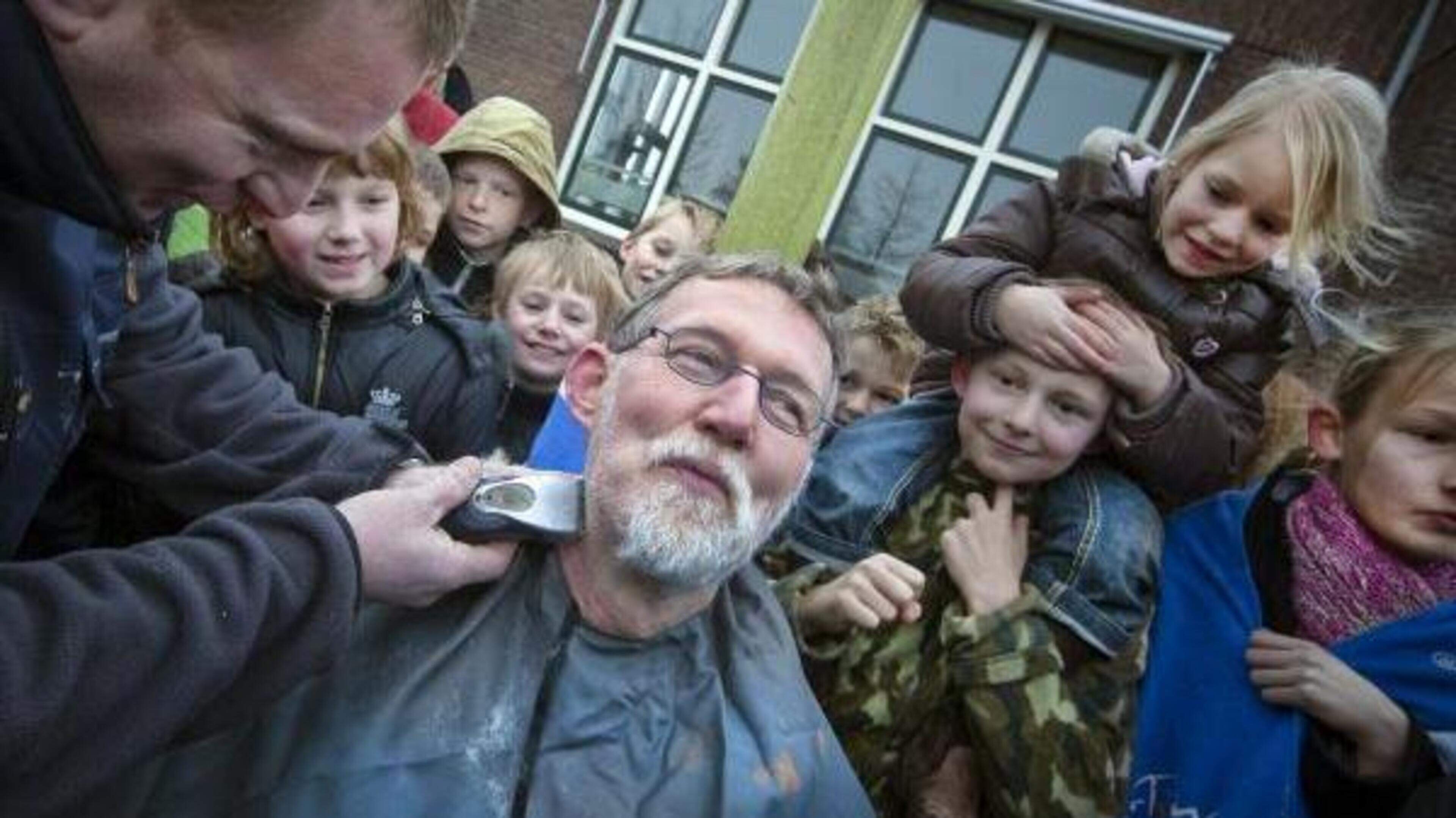 Baard van meester eraf voor Haïti