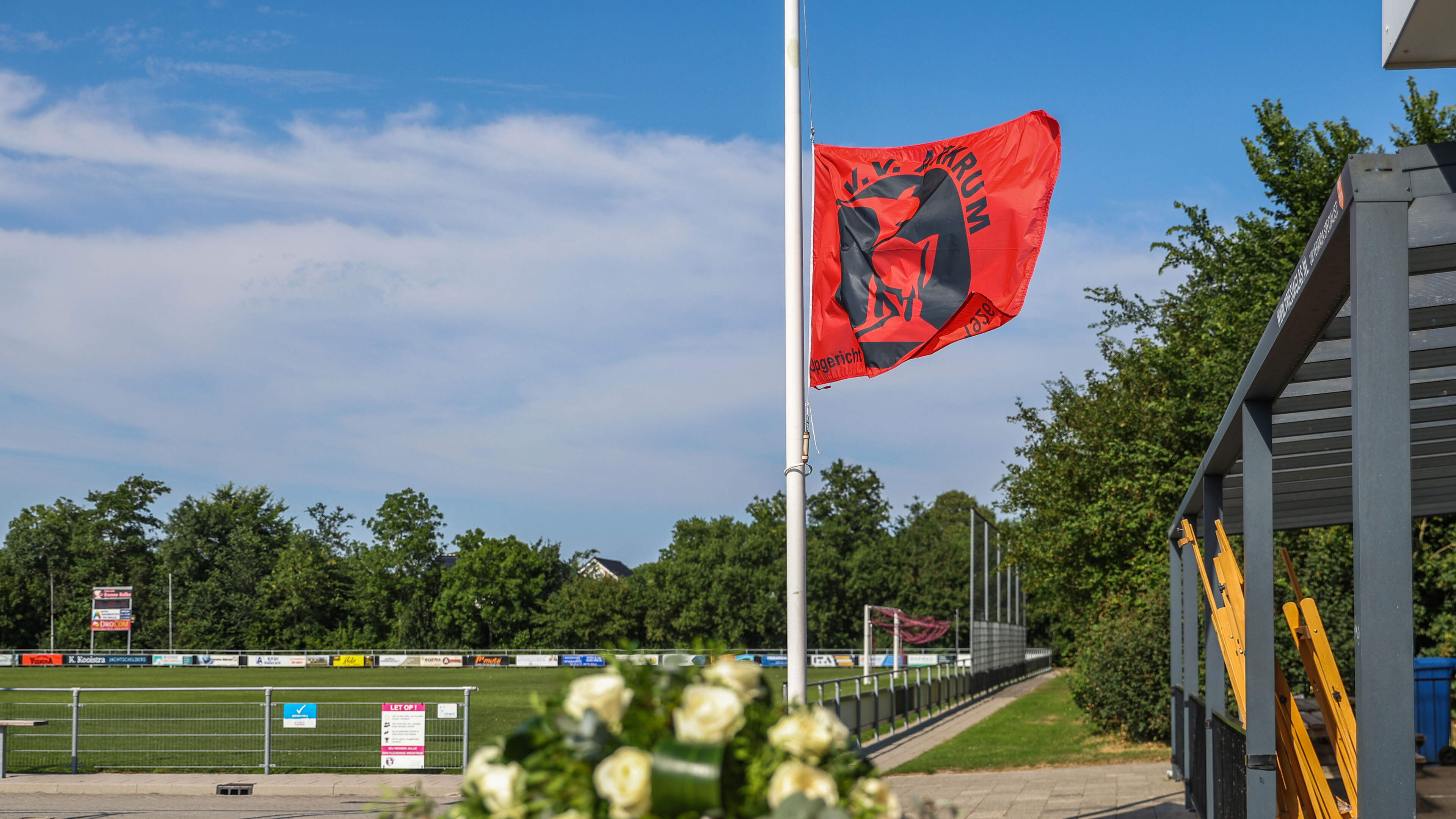 Heel Akkrum rouwt om Rene (32). ’De fersleinens yn it doarp is hiel grut’