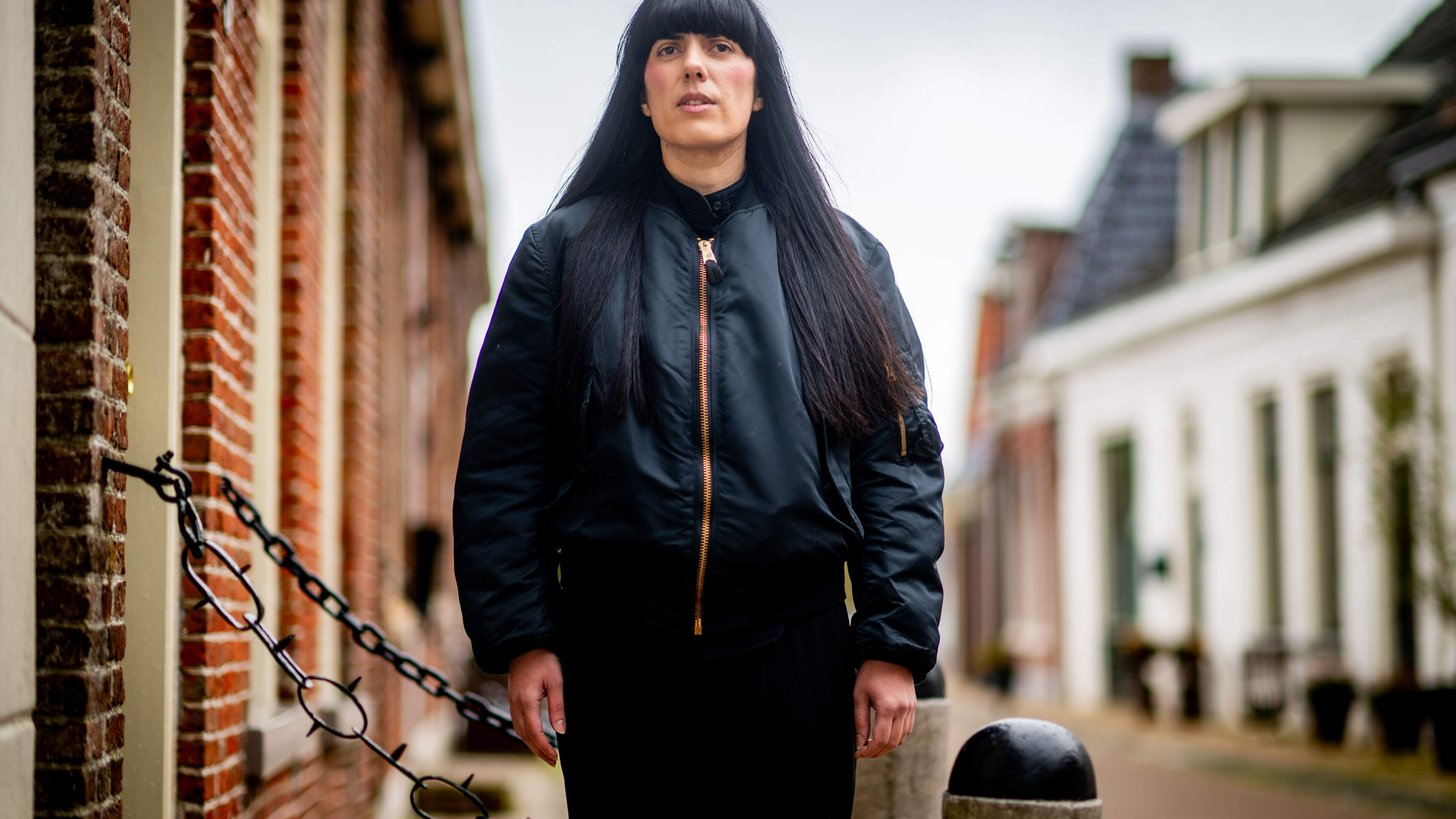 Tina (43) maakte een serie over haar verhuizing van Amsterdam naar Sexbierum: ‘Ik voel echt een band