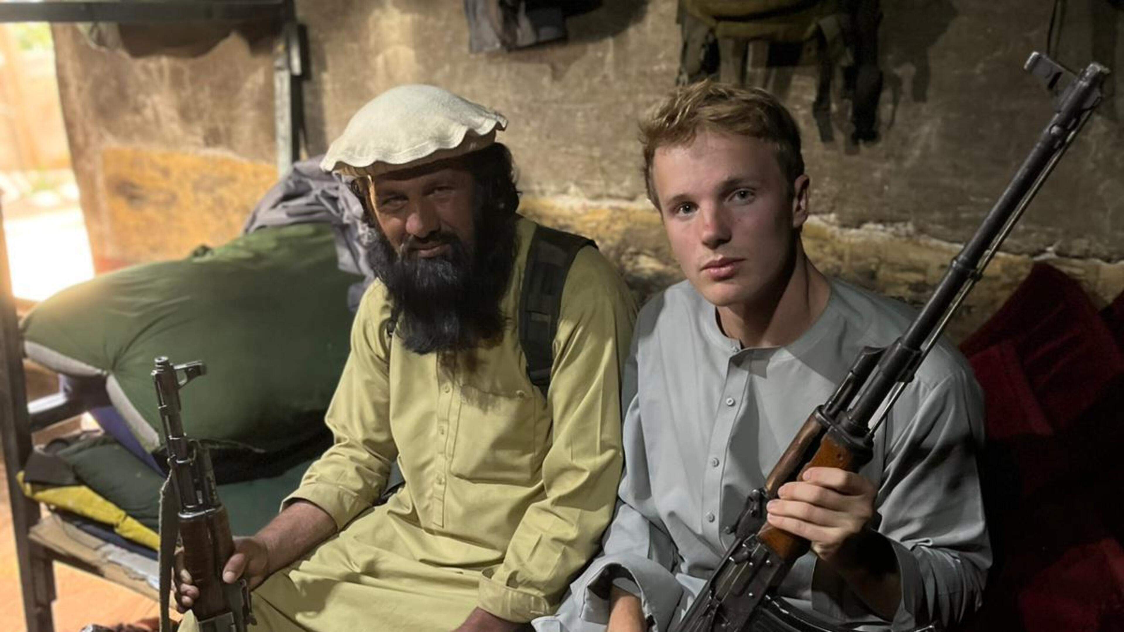 Frank (23) uit Buitenpost trok voor een YouTubevideo door Afghanistan: ’Ik heb nog nooit zoveel view