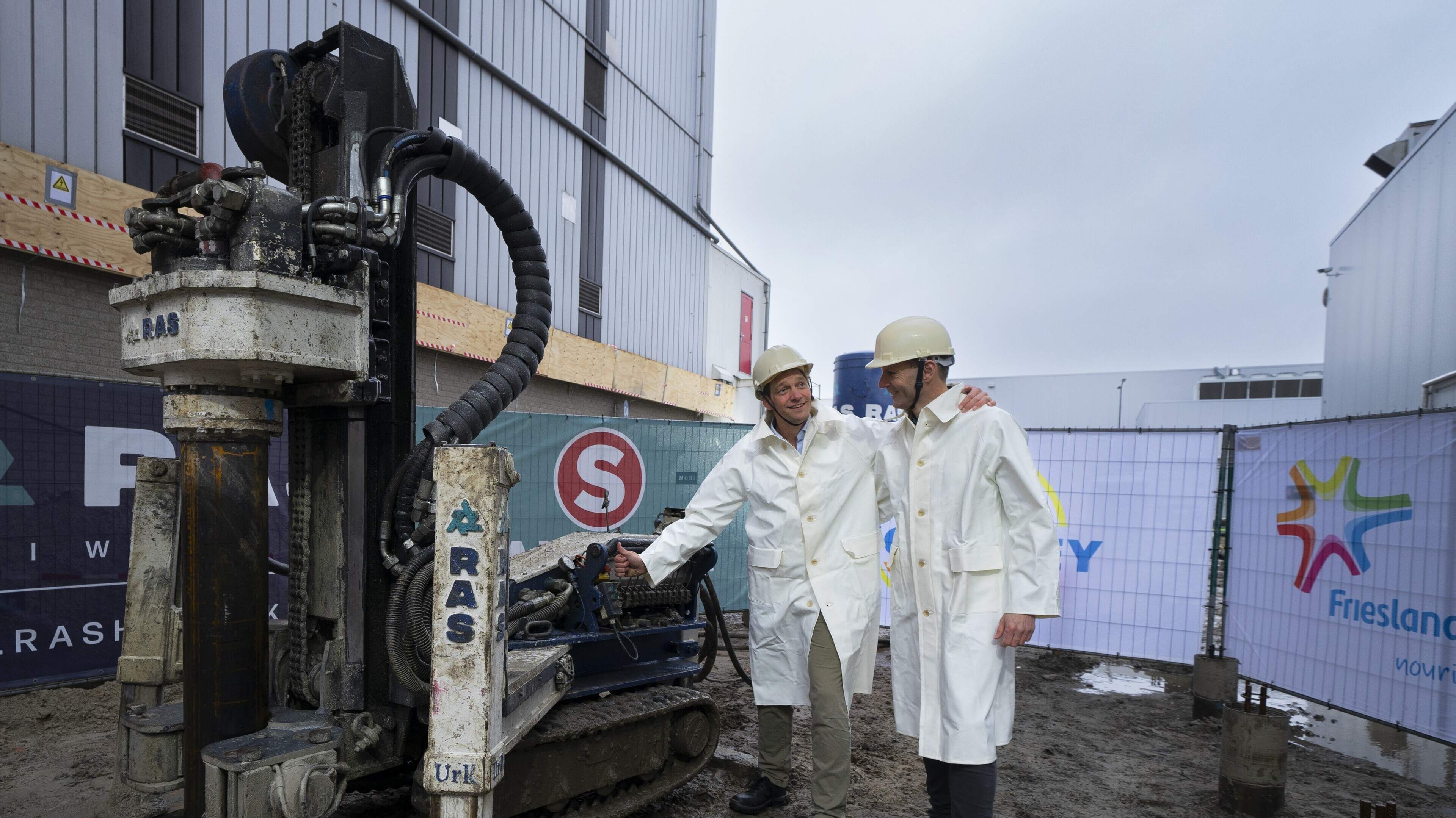 FrieslandCampina investeert miljoenen in fabrieken in Bedum en Workum