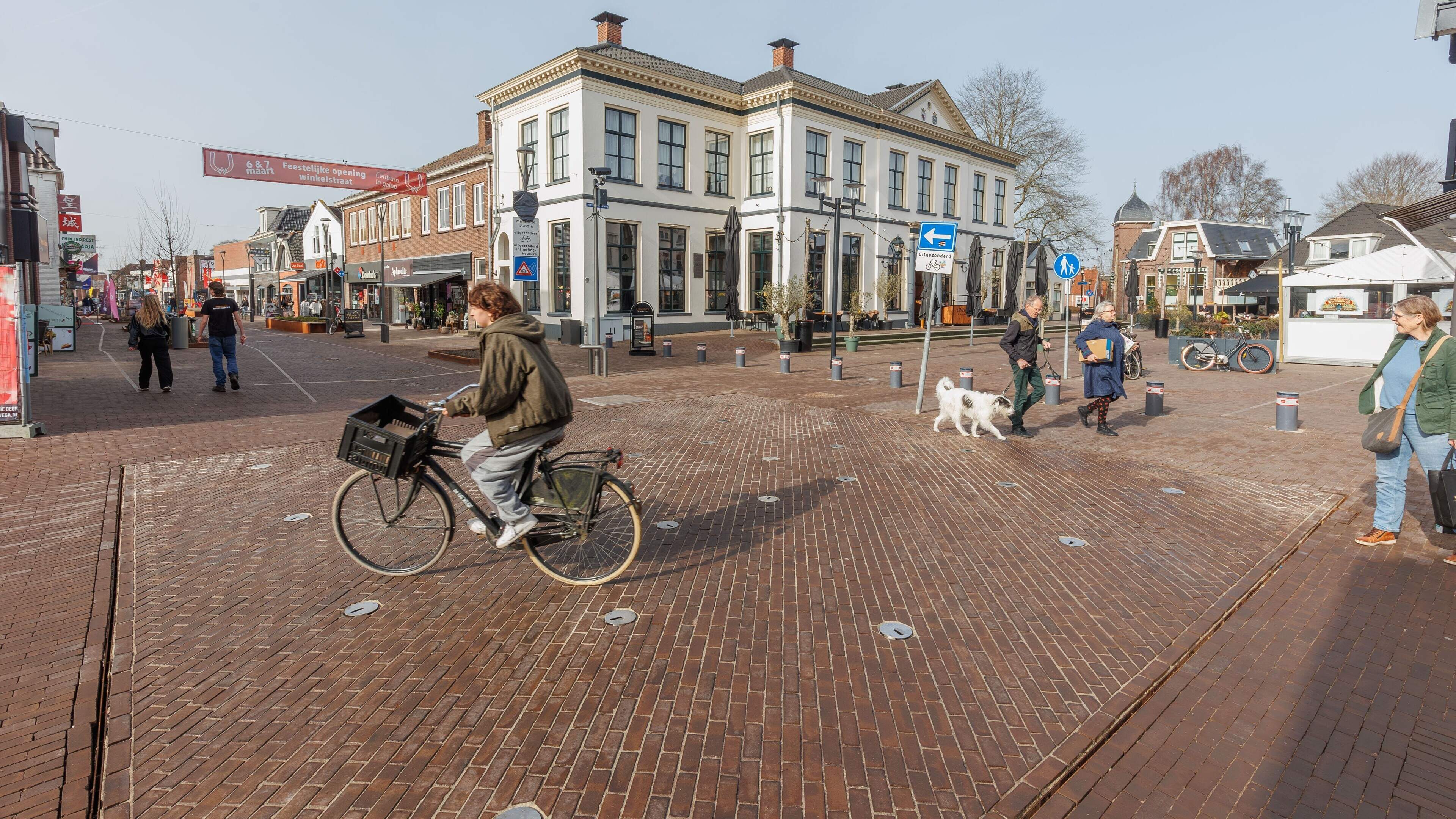 Wolvega opent het vernieuwde centrum met Melrose, Qmusic Foute Party en heel wat paarden