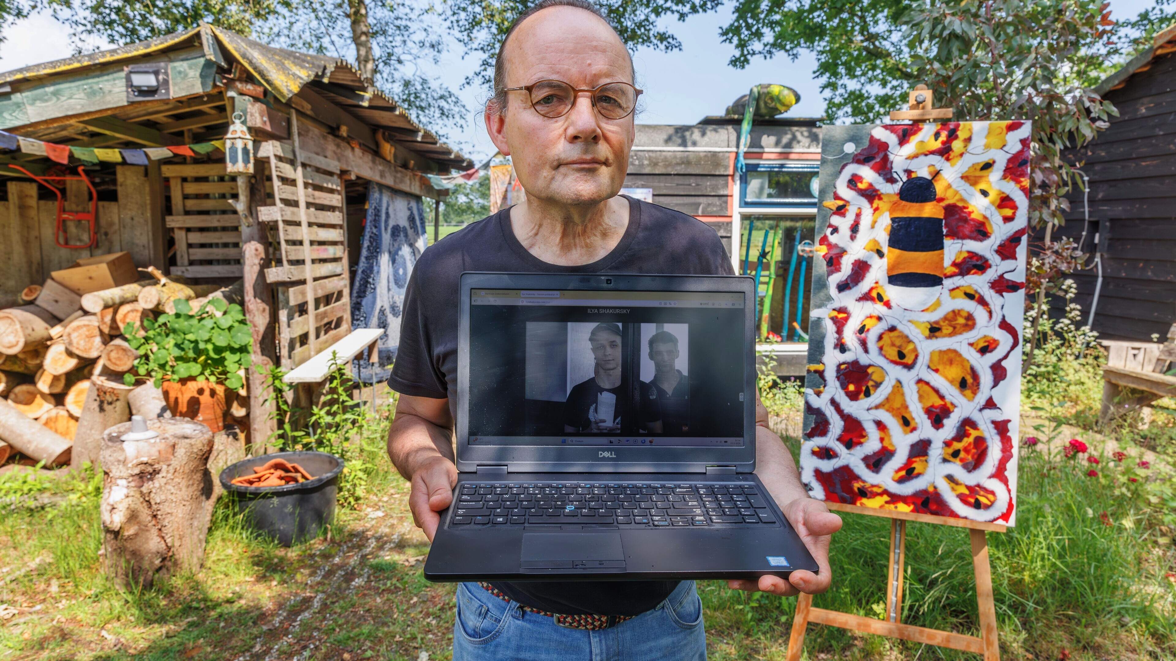 Sjoerd (65) uit Fochteloo schrijft brieven aan politiek gevangene Ilya in Rusland: ‘It ûnrjocht is s