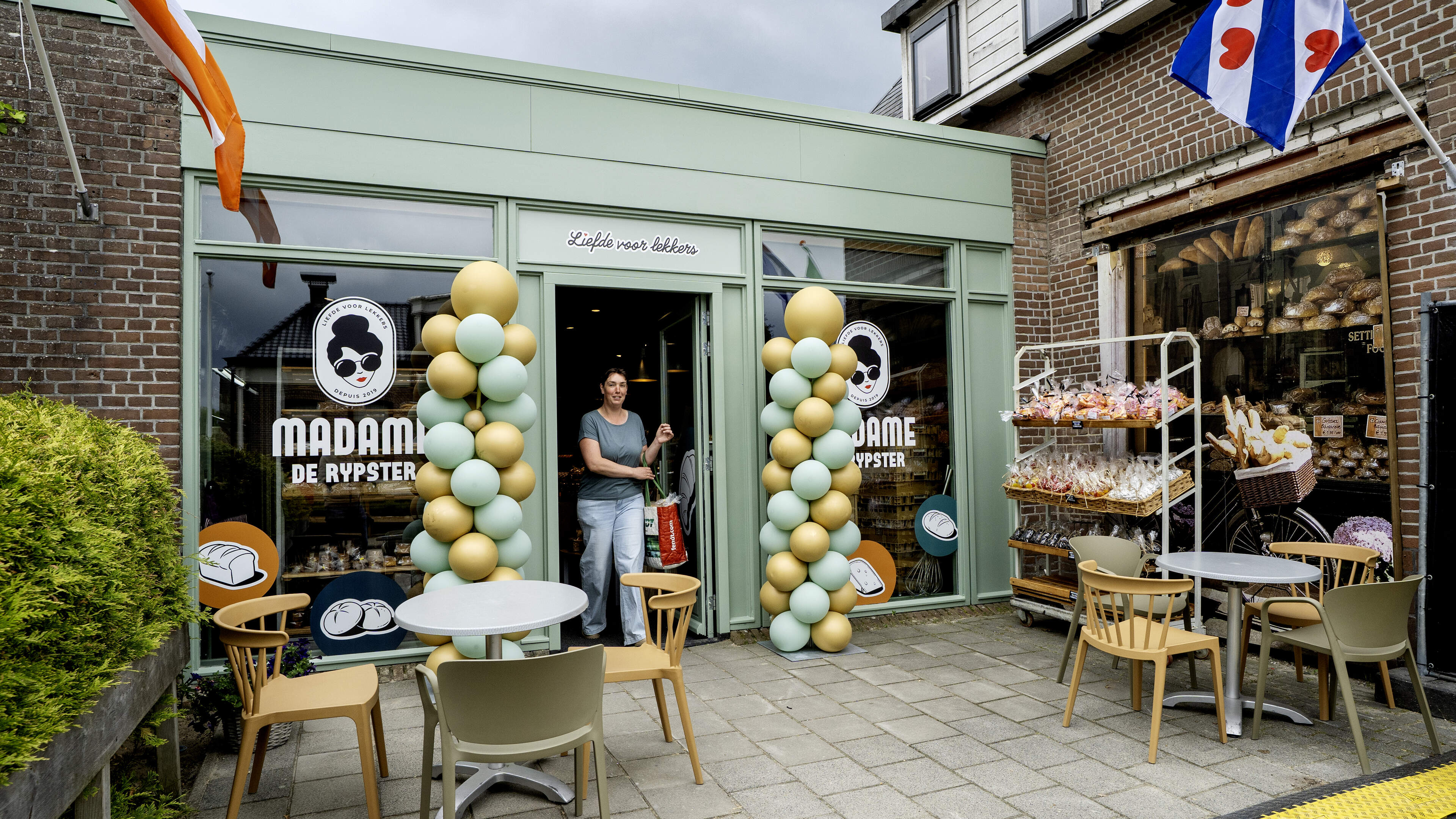 Toch weer een bakkerij in Dronryp: in pand van Van der Kloet opent Madame de Rypster. ‘Dit is helema