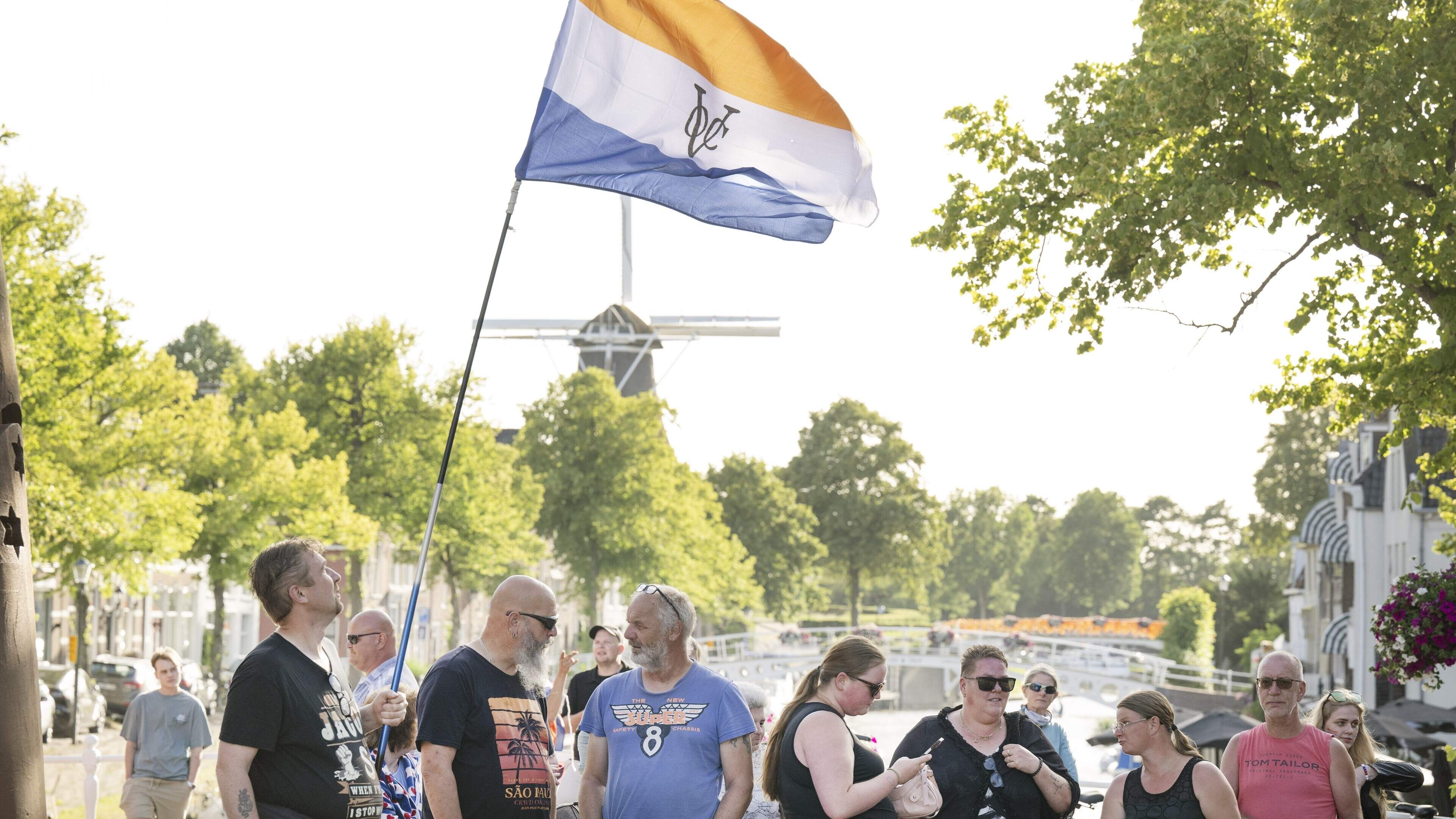 Hoe een landelijke groep het anti-azc-protest aanjoeg en zich ook in Dokkum in de discussie mengde