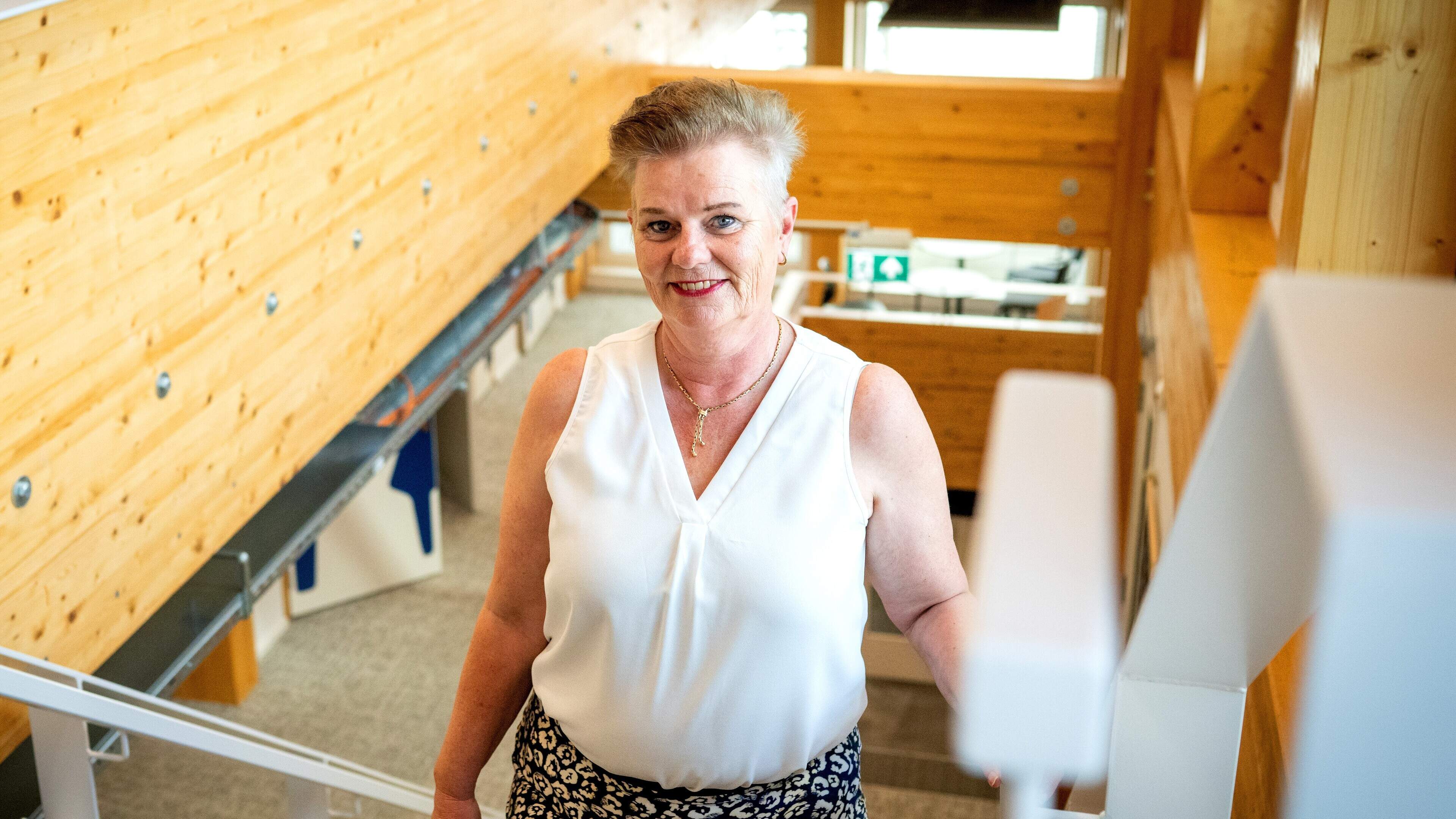 Eppie Timmerman (57) uit Roden kan na knieoperatie sneller aan het werk dankzij dit nieuwe traject