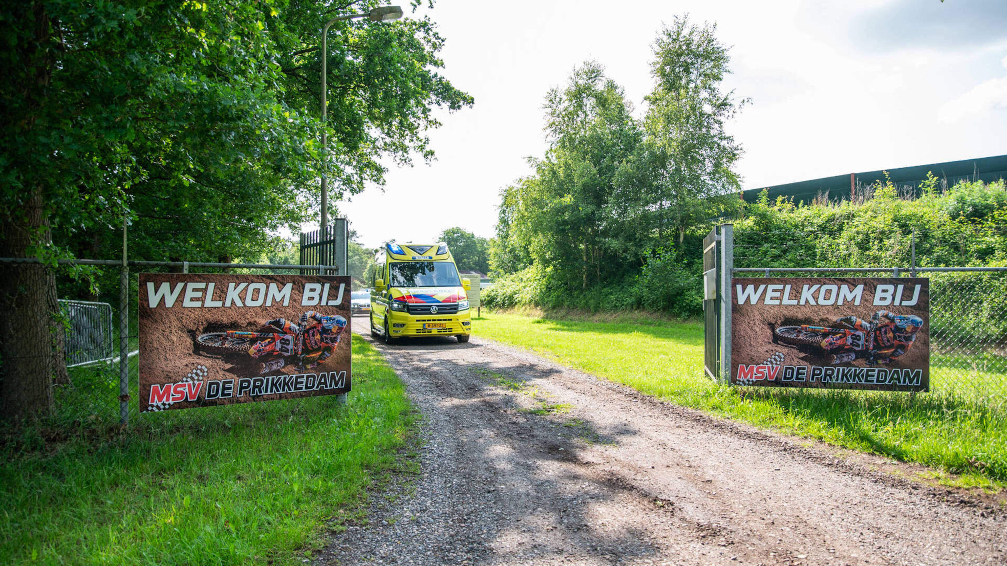 Jongen (15) uit Akkrum overleden na ongeval op crossbaan in Makkinga