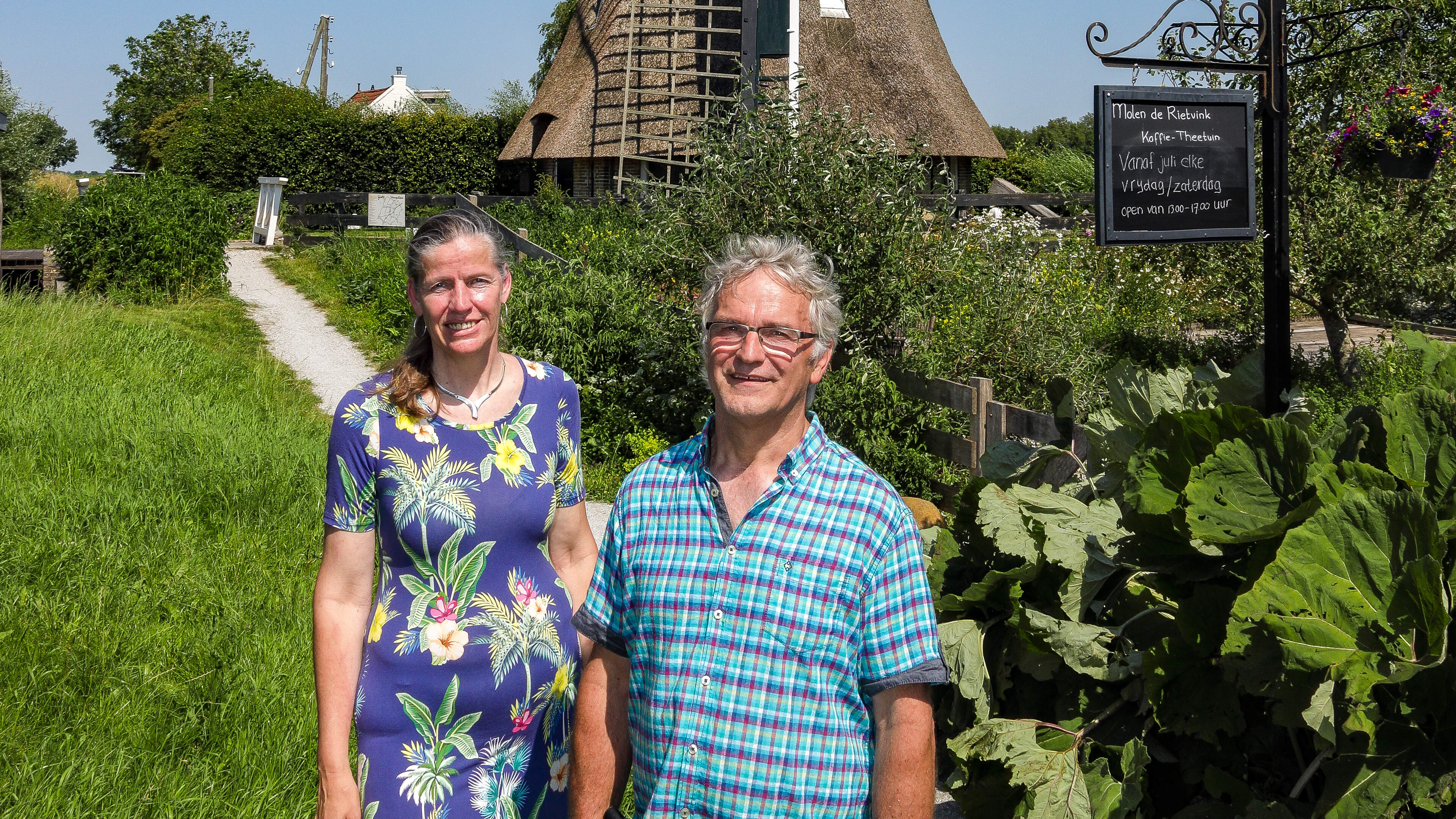 Bart (61) en Jeannette (61) wilden meer samen zijn en kochten een molen in Nijetrijne. ’Het is echt 