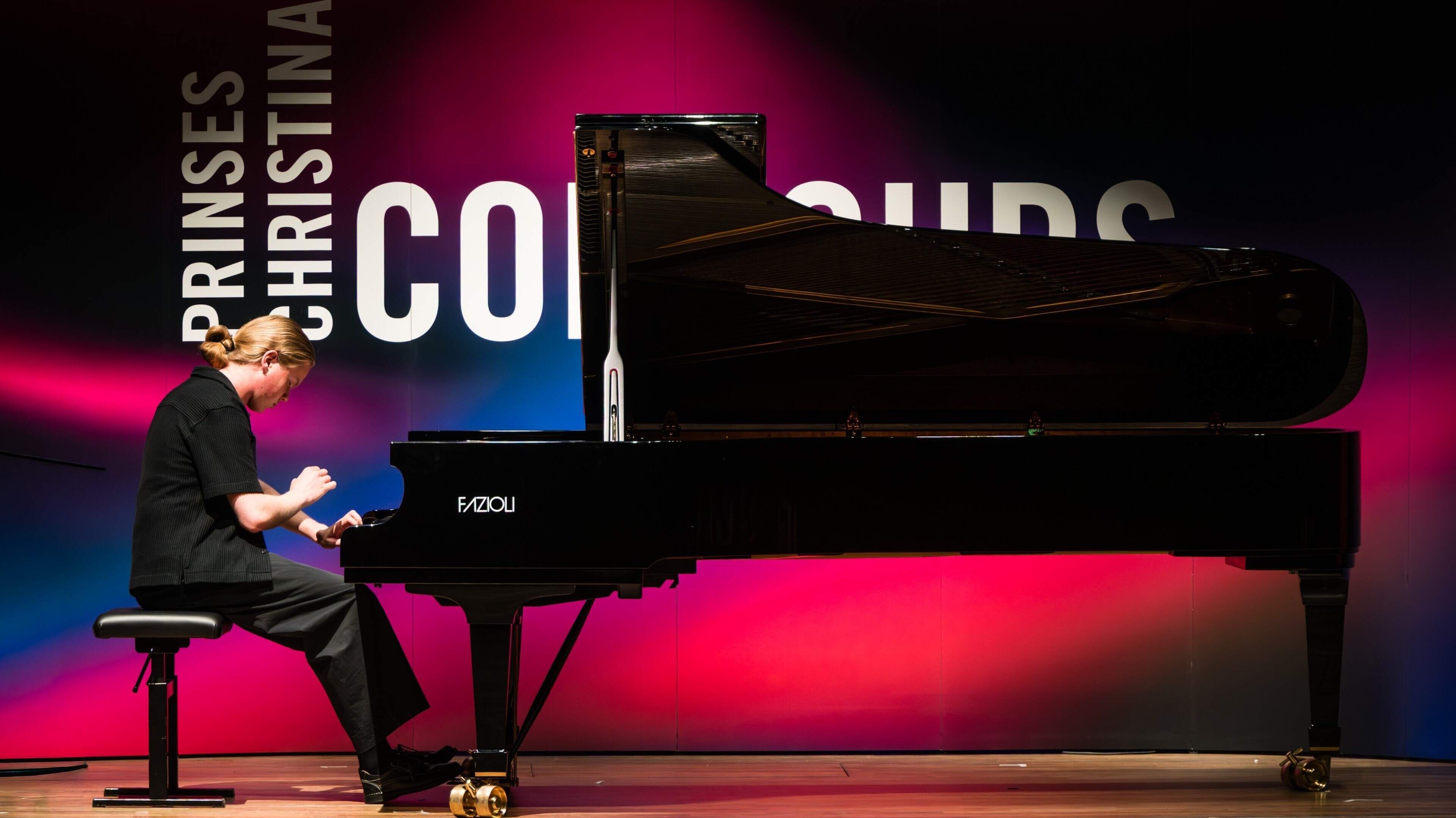 Pianist Teun (18) uit IJlst tweede op Prinses Christina Councours. ‘Een echte poëet, hij durft stilt