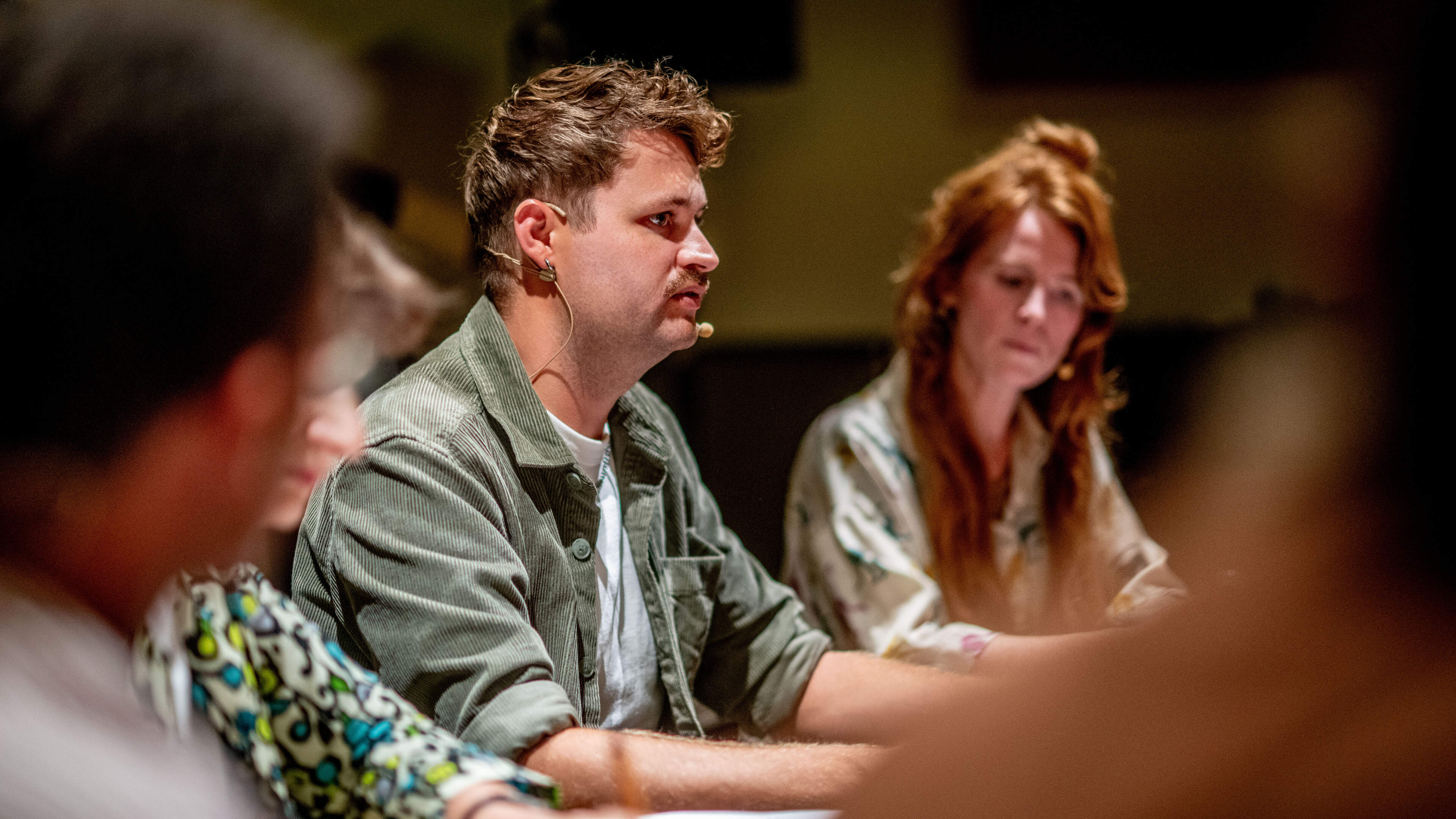 Schrijvers Pim Lammers en Elfie Tromp praten in Leeuwarden over censuur. ’Eenmaal gecanceld maakt het minder uit wat je doet’