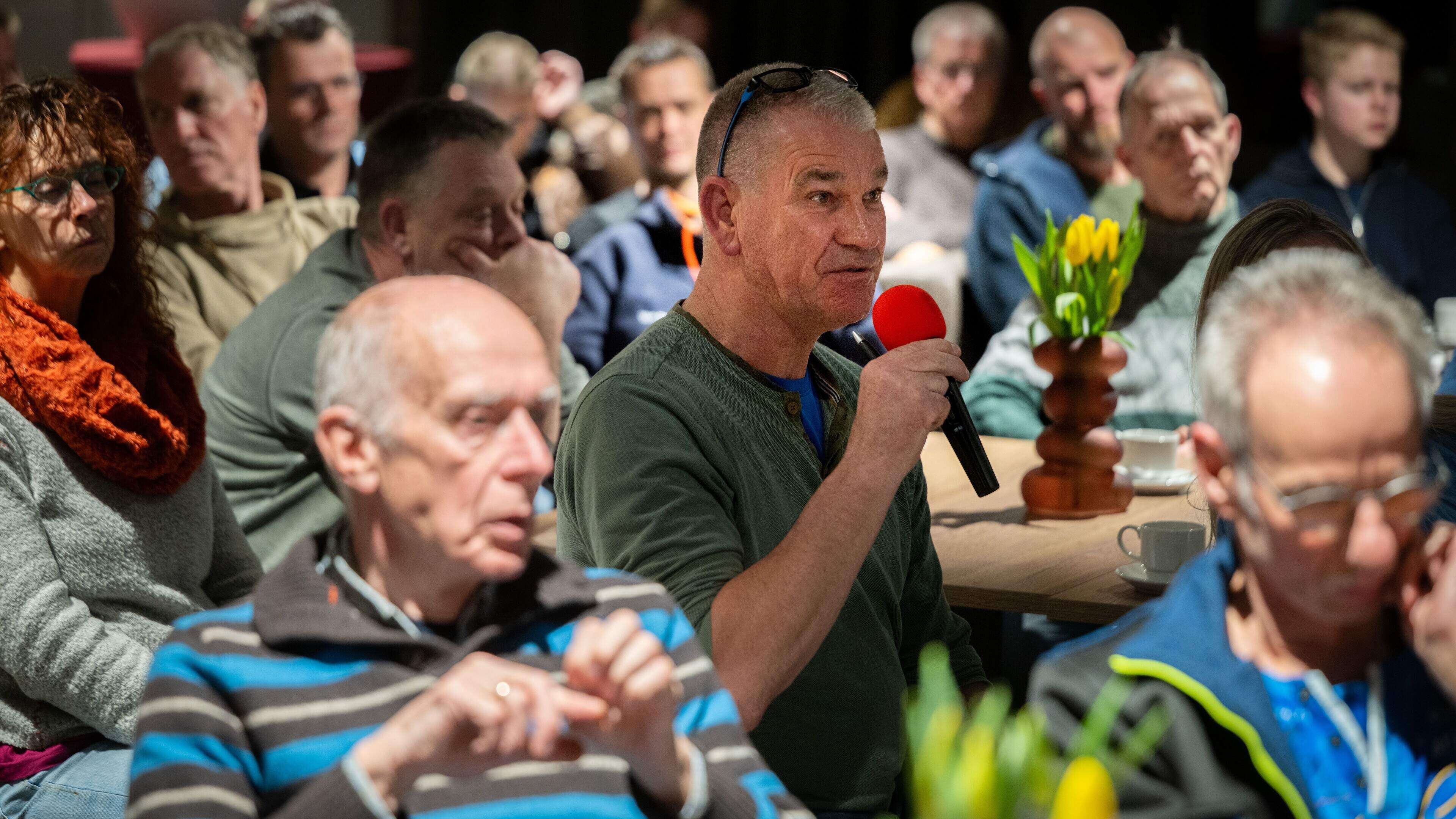 Sexbierum en buurdorpen sceptisch over ‘vaag’ Klimaatlandschap: ‘Hebben jullie ooit een mooie zonnew