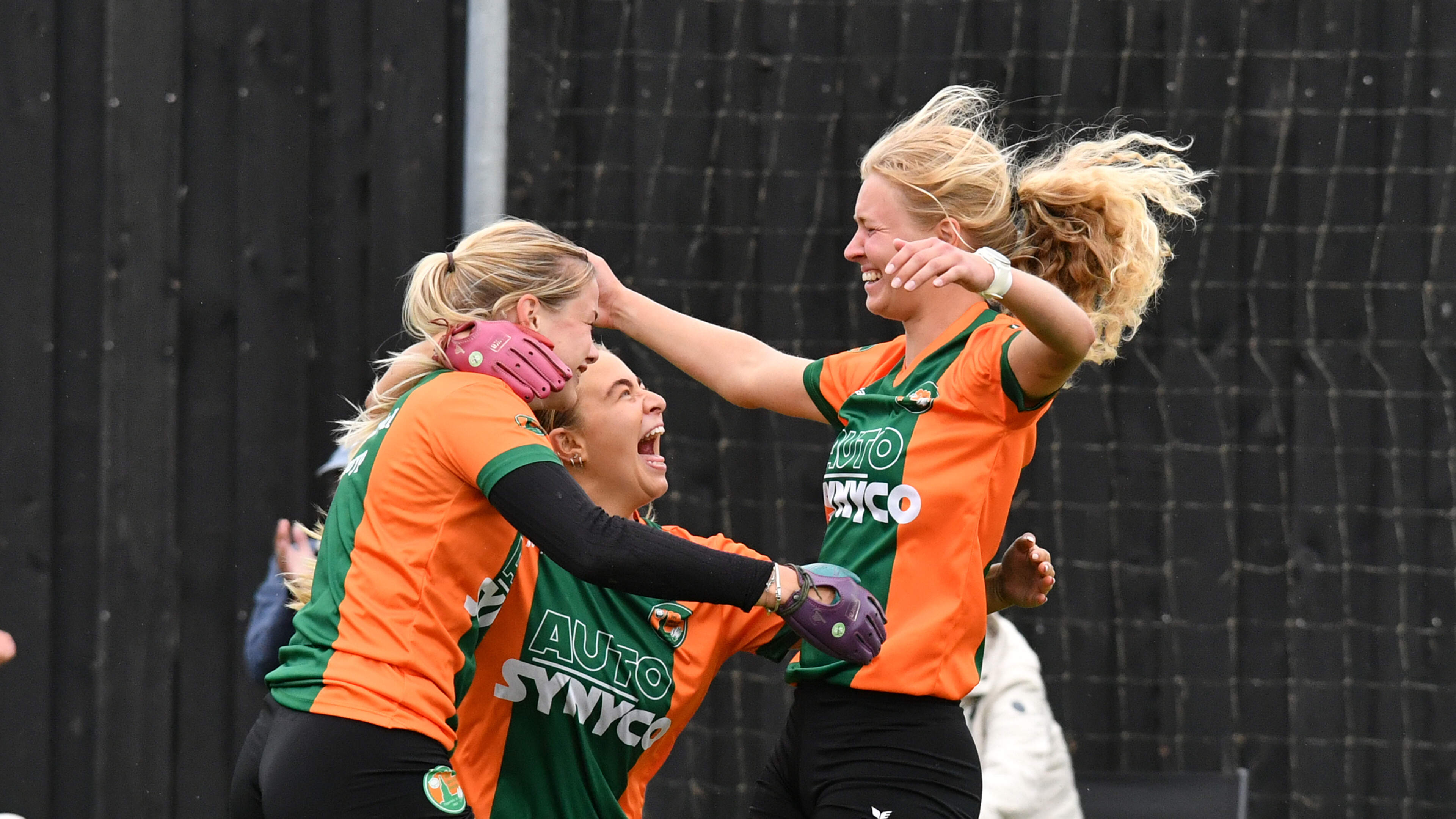 Dronryp zegeviert op NK vrouwen en maakt feestweekend compleet