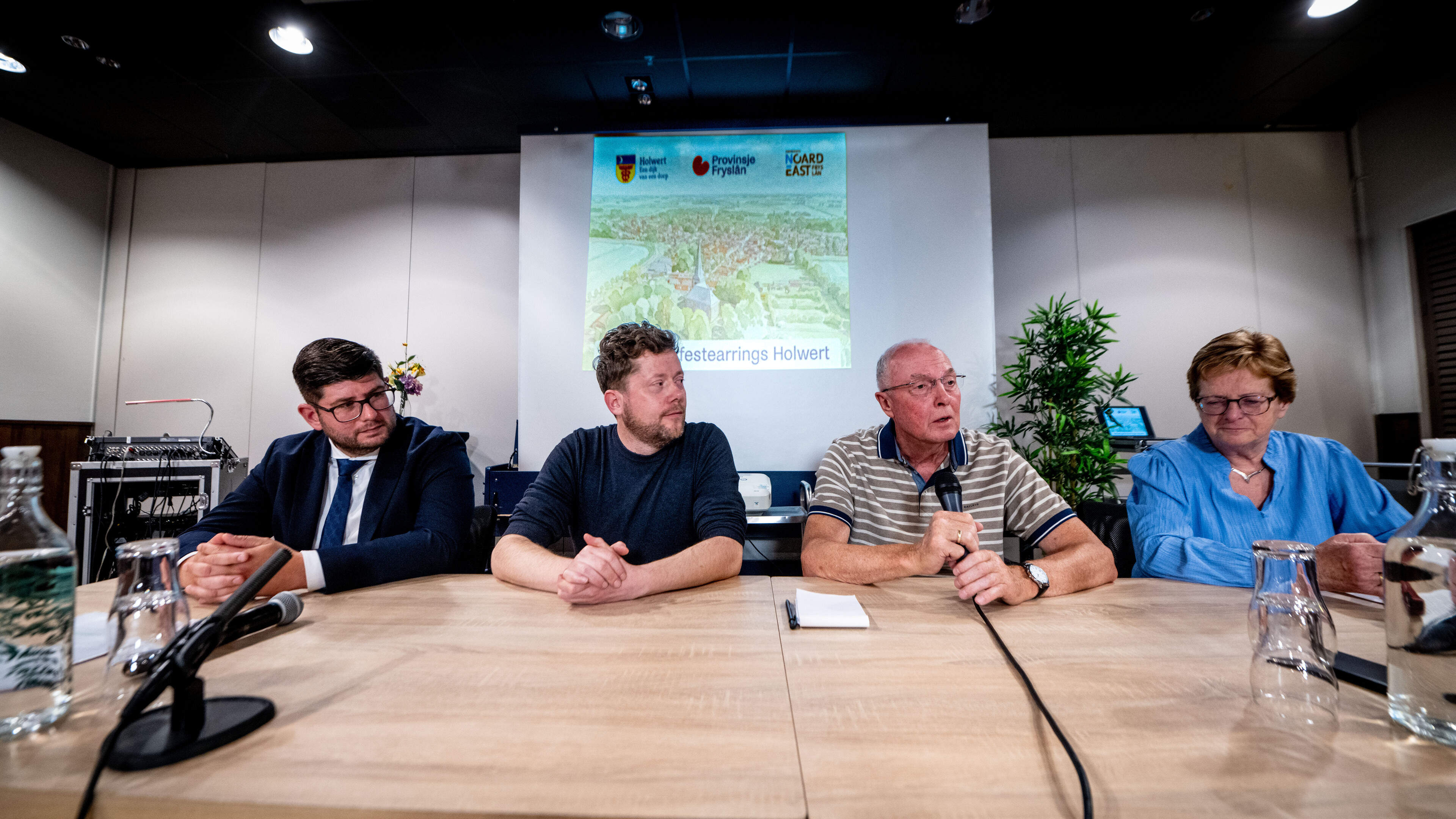 Streep door Holwerd aan Zee. Dorp krijgt 6 miljoen euro voor leefbaarheid