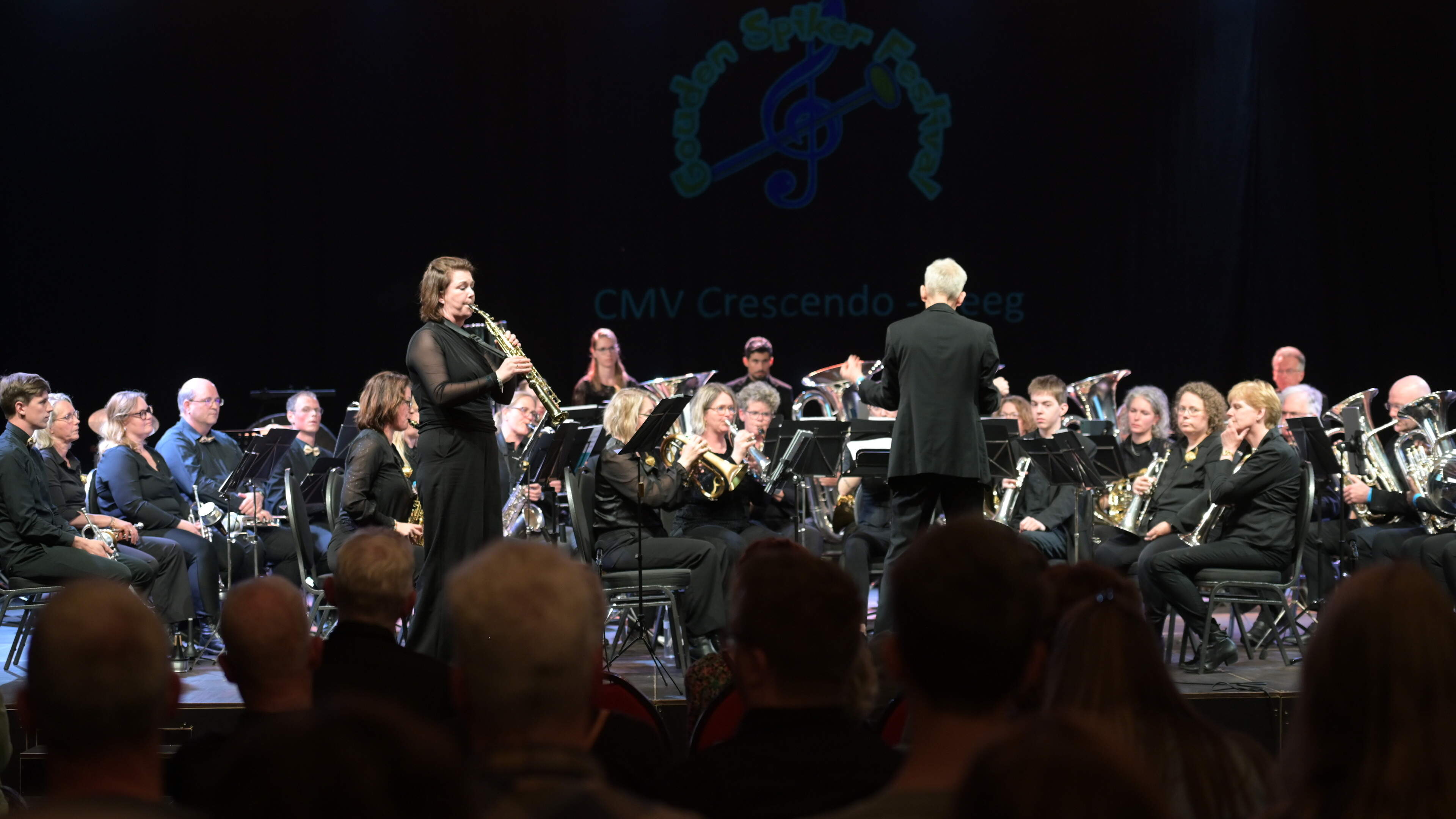 Fanfareorkesten maken indruk op het Gouden Spiker Festival